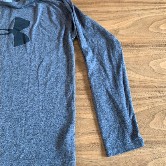EUC Boys Heat Gear Under Armour Shirt YL - Picture 4 of 7